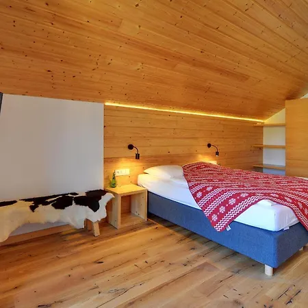 Bed and breakfast Dom Górski 3*