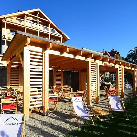 Bed and breakfast Dom Górski 3*