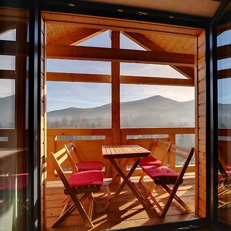 Bed and breakfast Dom Górski 3*